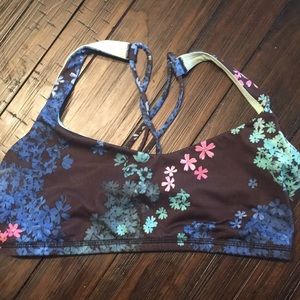Lululemon bra